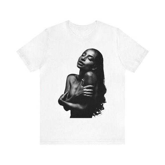 Dominique
B Other - Sade Love Deluxe Soul RnB Music Fan Art T-Shirt